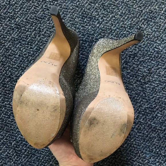 ALDO Gold glitter peep toe heels - Picture 2 of 4